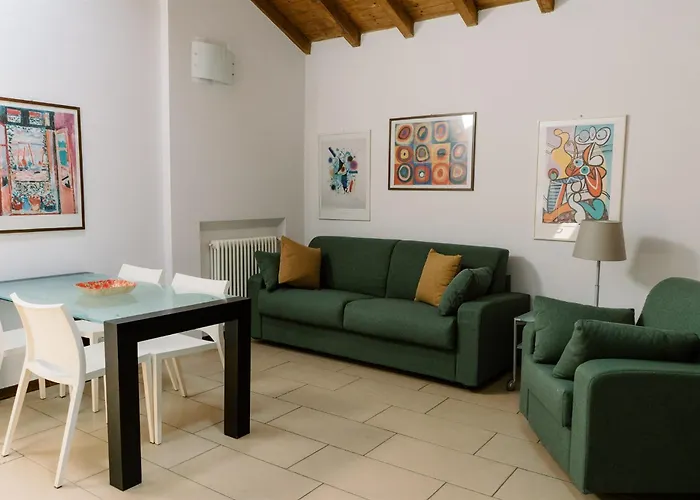 Carlton Aparthotel Ferrara