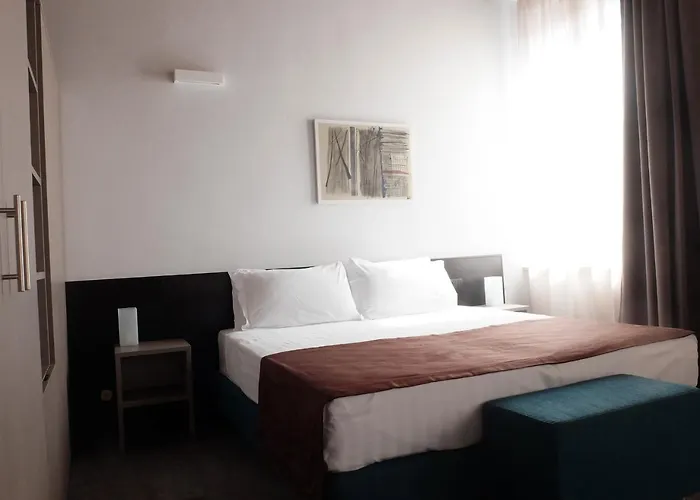 Aparthotel Carlton 4*