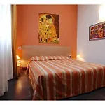 Carlton Aparthotel 4*