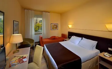Carlton Hotel apartamentowy 3*