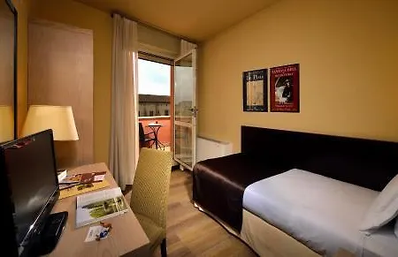 Hotel apartamentowy Carlton 3*