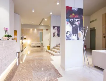 Carlton Hotel apartamentowy 3*