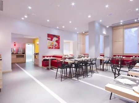 Hotel apartamentowy Carlton 3*