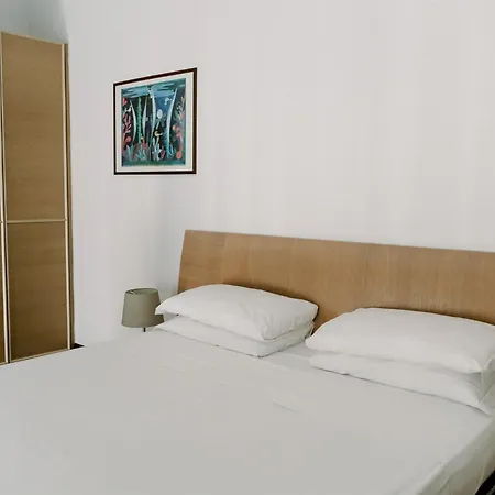 Hotel apartamentowy Carlton