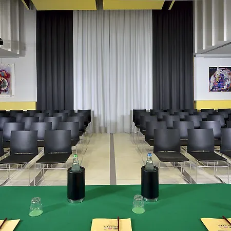 Apartahotel Carlton 4*