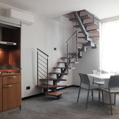 Carlton Aparthotel 4*