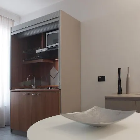 Hotel apartamentowy Carlton Ferrara