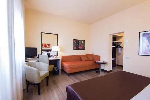 Hotel apartamentowy Carlton 4*