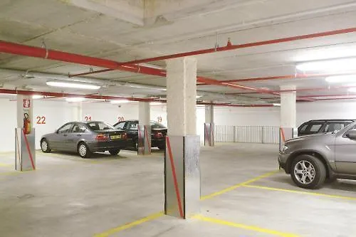 Lägenhetshotell Carlton 4*