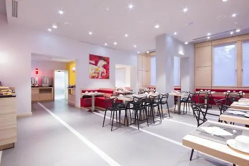 Hotel apartamentowy Carlton 4*