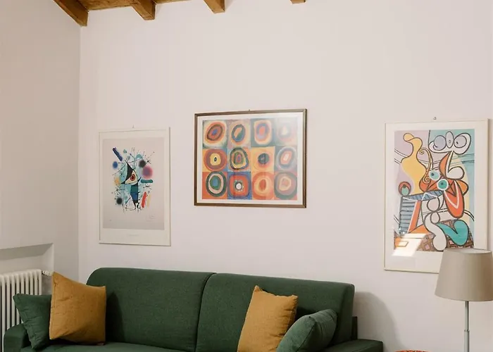 Hotel apartamentowy Carlton